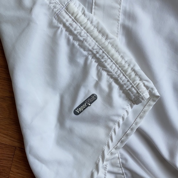 The North Face Vapor Wick ivory button down shirt - Picture 6 of 8